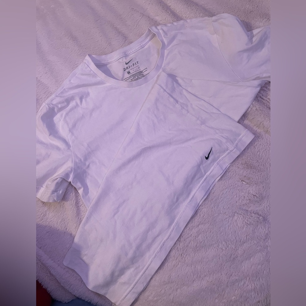Nike dri-fit t-shirt